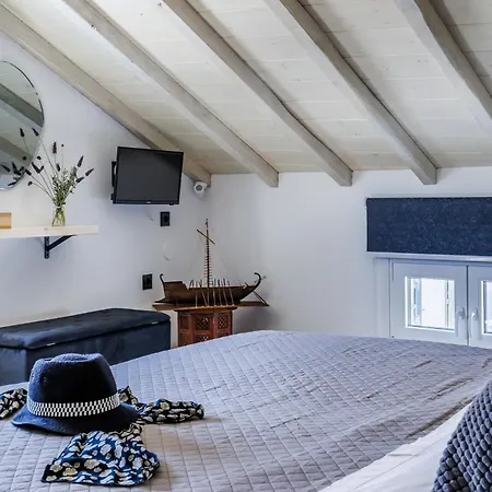 Onar House * Skopelos Town