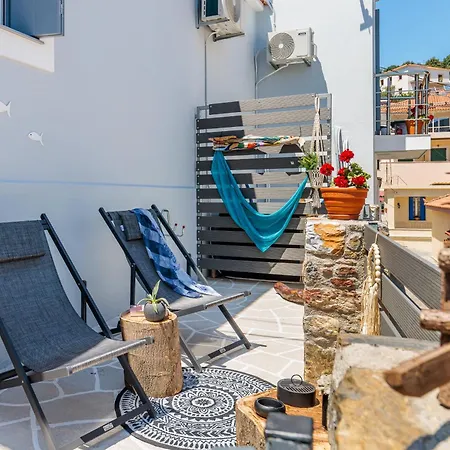 Onar House * Skopelos Town