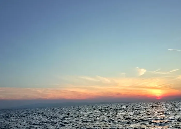 Onar House سكوبيلوس تاون